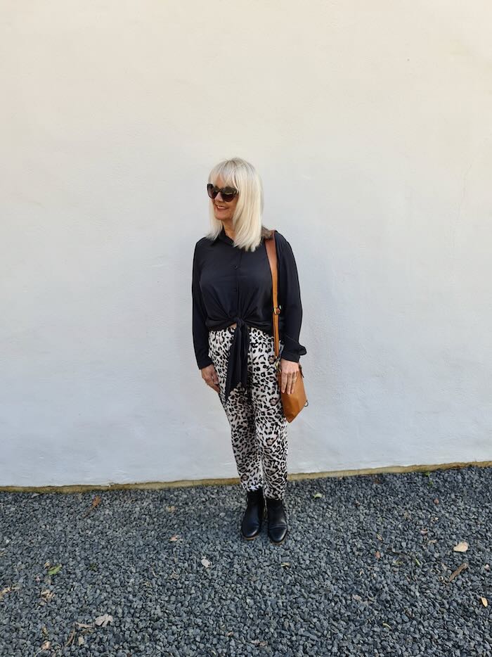 AN OLD FAVORITE: WHO SAYS A CURVY GIRL CAN'T WEAR LEOPARD PRINT