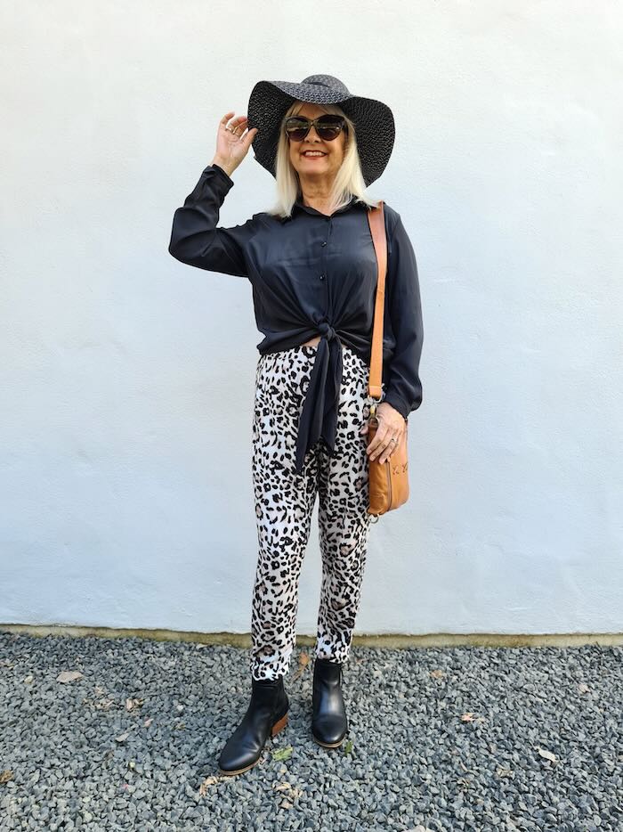 Outfit Ideas for Mature Ladies: Leggings for Women Over 50 - Yay or Nay?