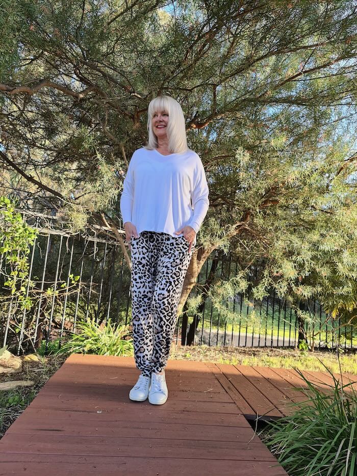 Sensational Casual Clothes for Women Over 50 Years Old - Lifestyle