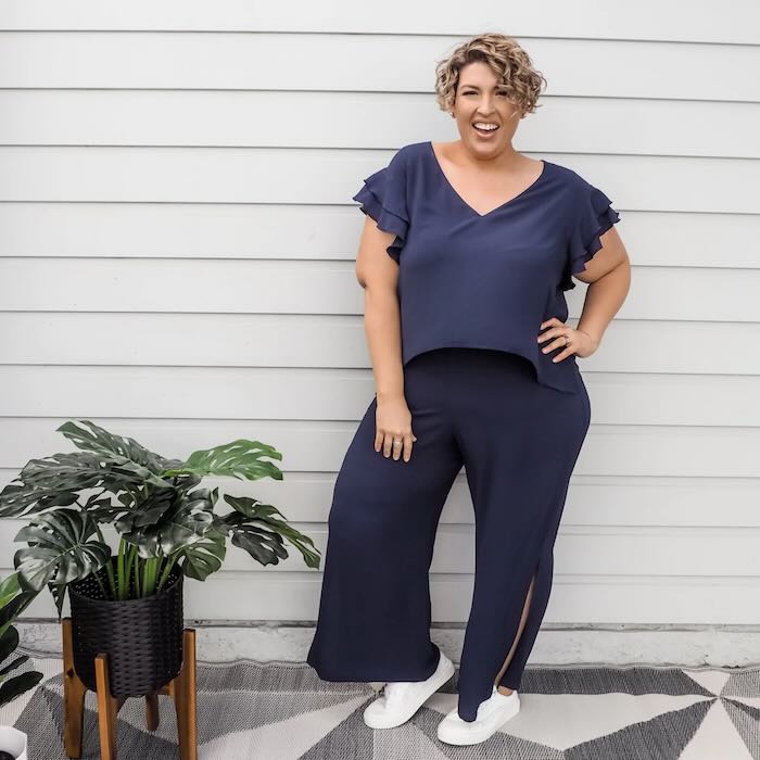 How to Wear Casual Plus Size Outfits With Sneakers : What You Need